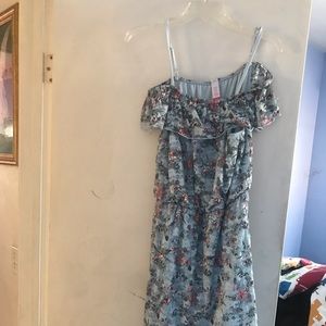 Over the shoulder dress